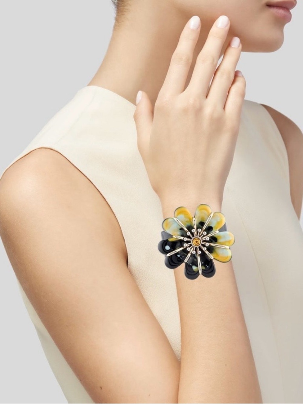 Missoni Rare Crystal & Enamel Floral Cuff Bracelet Statement Flower w/ Dust Bag - Picture 2 of 7